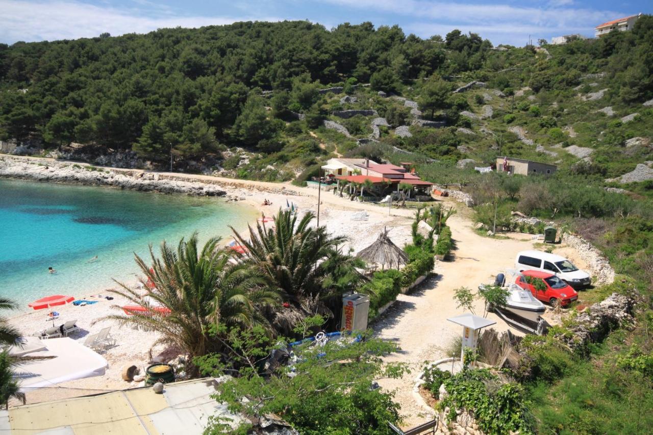 Rooms By The Sea Hvar - 8785 ฮวาร์ ภายนอก รูปภาพ