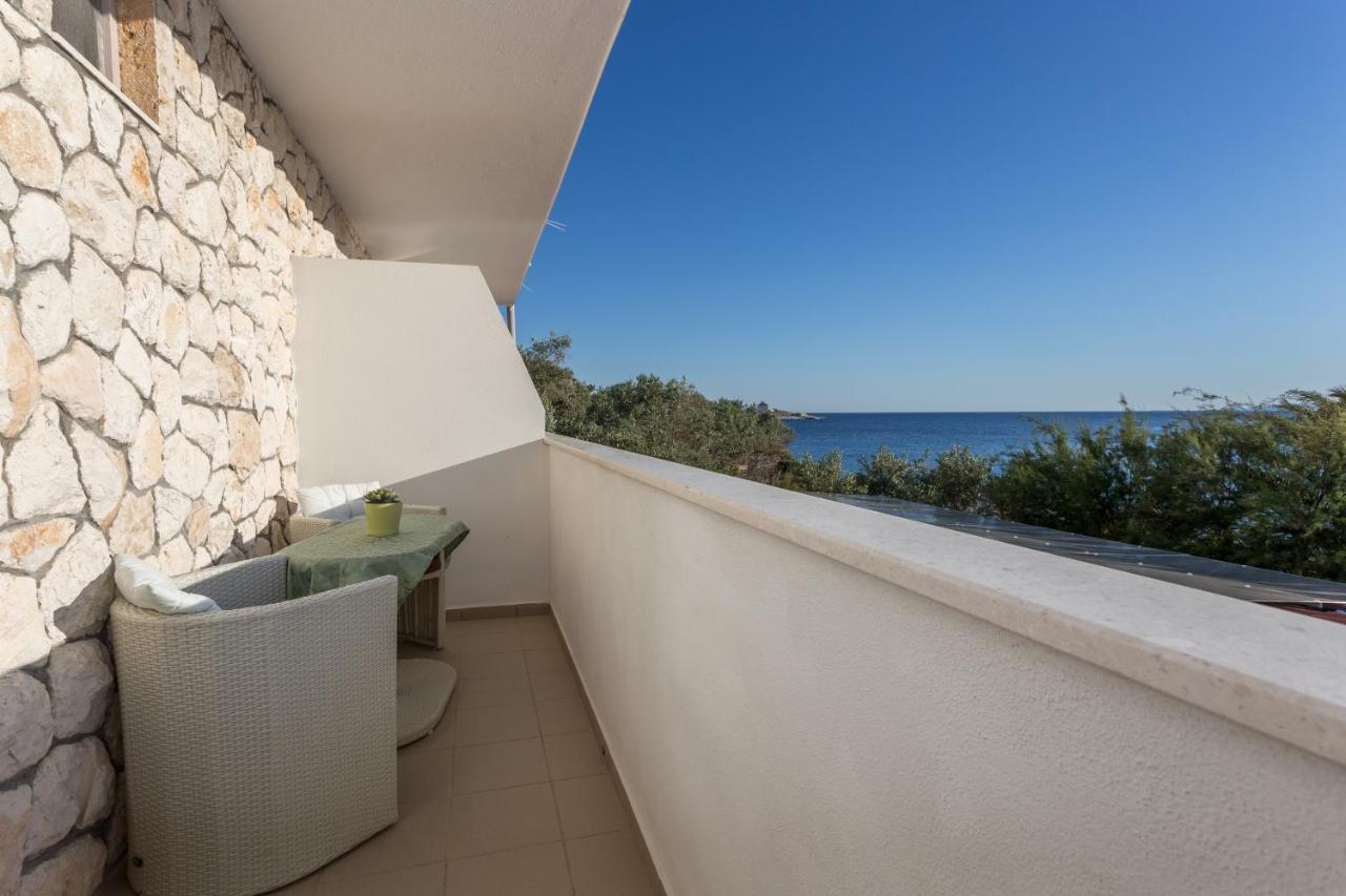 Rooms By The Sea Hvar - 8785 ฮวาร์ ภายนอก รูปภาพ