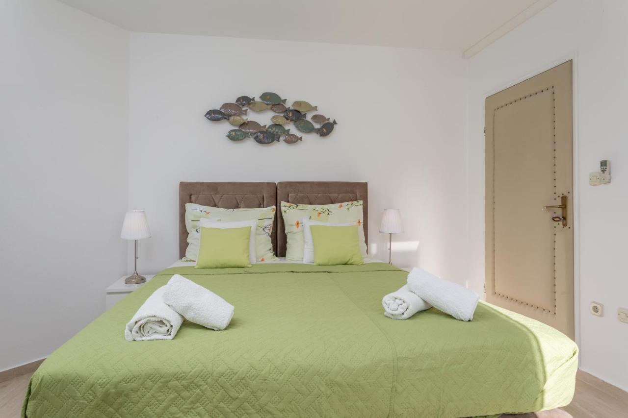 Rooms By The Sea Hvar - 8785 ฮวาร์ ภายนอก รูปภาพ
